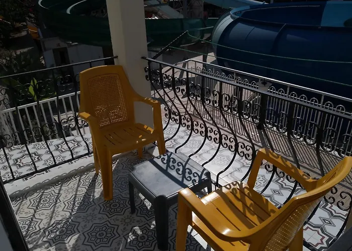 Hisar Aqua מלון *