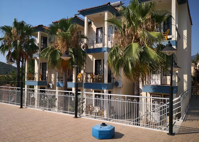 Hisar Aqua מלון *